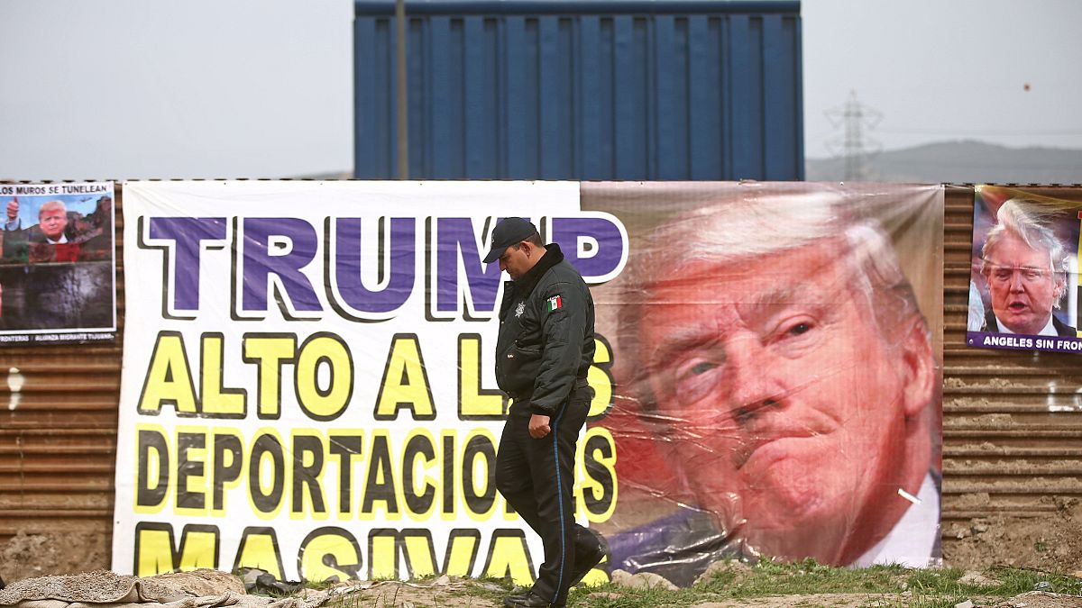 Esteja ou não a caravana de imigrantes a chegar, Trump quer militares na fronteira 