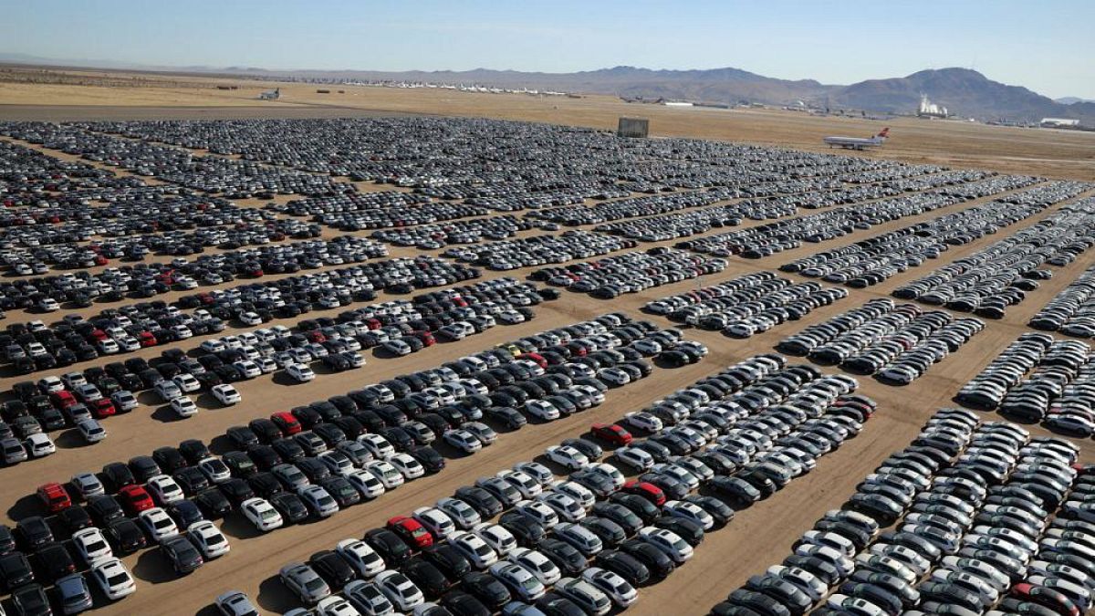 Kaliforniya çöllerinde Volkswagen'in 'dizel mezarlığı'