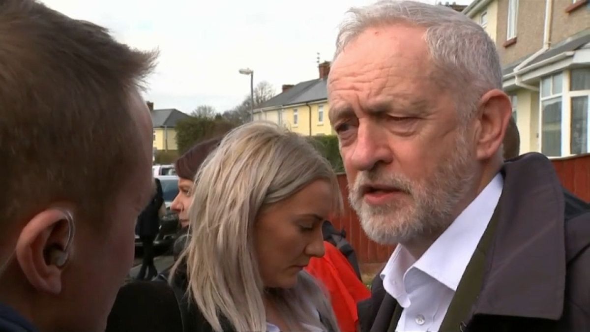 Corbyn struggles to shake off "Labour antisemitic" tag