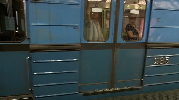 Renovierung auf Russisch - Budapests U-Bahn Renovierung auf Russisch - Budapests U-Bahn