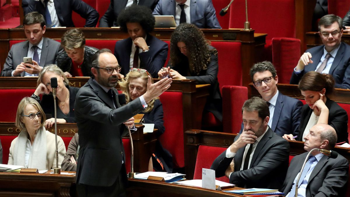 France to cut 30% of its MPs and introduce proportional representation