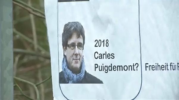 Feltételesen szabadlábra helyezik Puigdemont-t Feltételesen szabadlábra helyezik Puigdemont-t