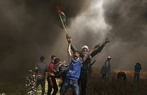 راهپیمایی «بازگشت» در مرز غزه؛ سربازان اسرائیلی به روی تظاهرکنندگان فلسطینی آتش گشودند