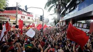 El expresidente brasileño Lula da Silva no se entrega a la policía