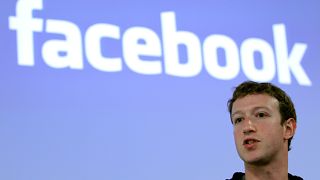 للمرة الأولى فيسبوك يسعى للتحقق من هويات أصحاب الصفحات الكبيرة على الموقع