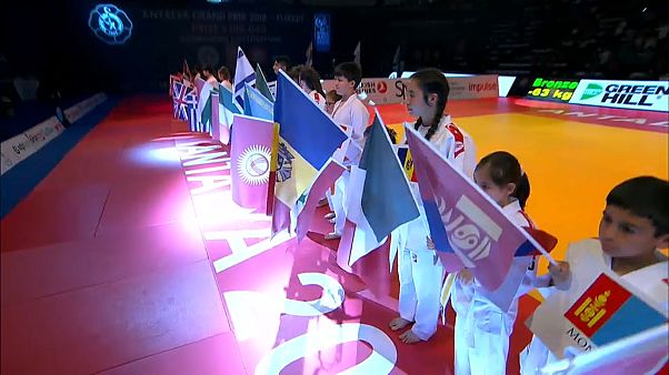 Turco Vedat Albayrak triunfa no Grande Prémio de Antália de judo Turco Vedat Albayrak triunfa no Grande Prémio de Antália de judo