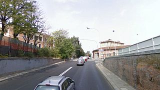 Bologna: il centro città chiuso per una bomba