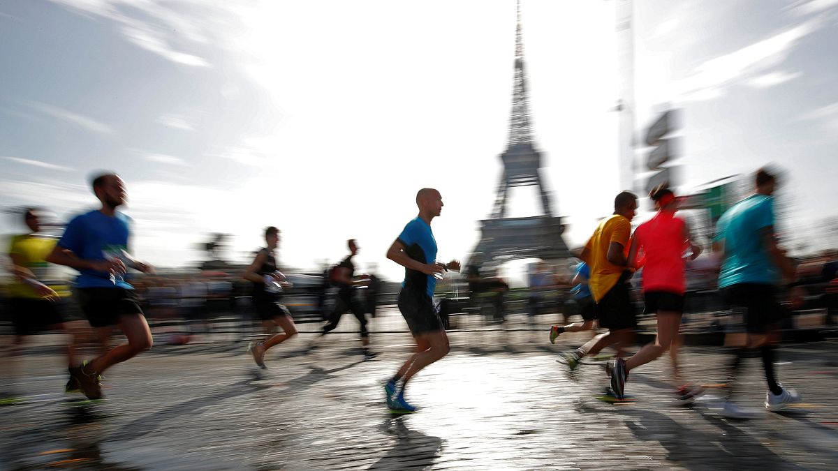 Paris-Marathon: Lonyangata und Saina machen das Rennen
