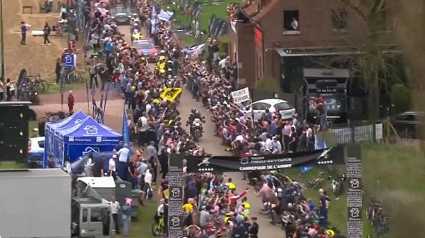 Cyclisme : Paris-Roubaix endeuillée Cyclisme : Paris-Roubaix endeuillée