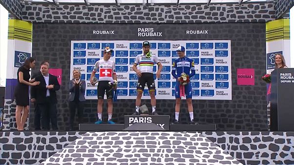Luto marca Paris-Roubaix Luto marca Paris-Roubaix
