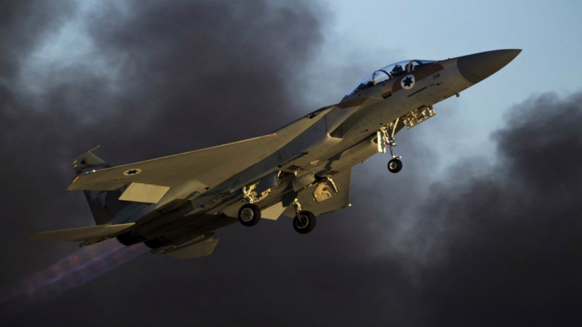 الجيش الروسي: طائرتان حربيتان إسرائيليتان نفذتا ضربات على قاعدة جوية سورية