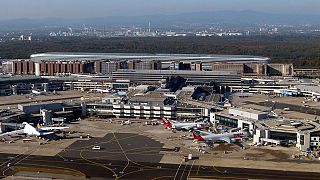 Deutschland: Viele Flugausfälle wegen Streiks an 4 Airports