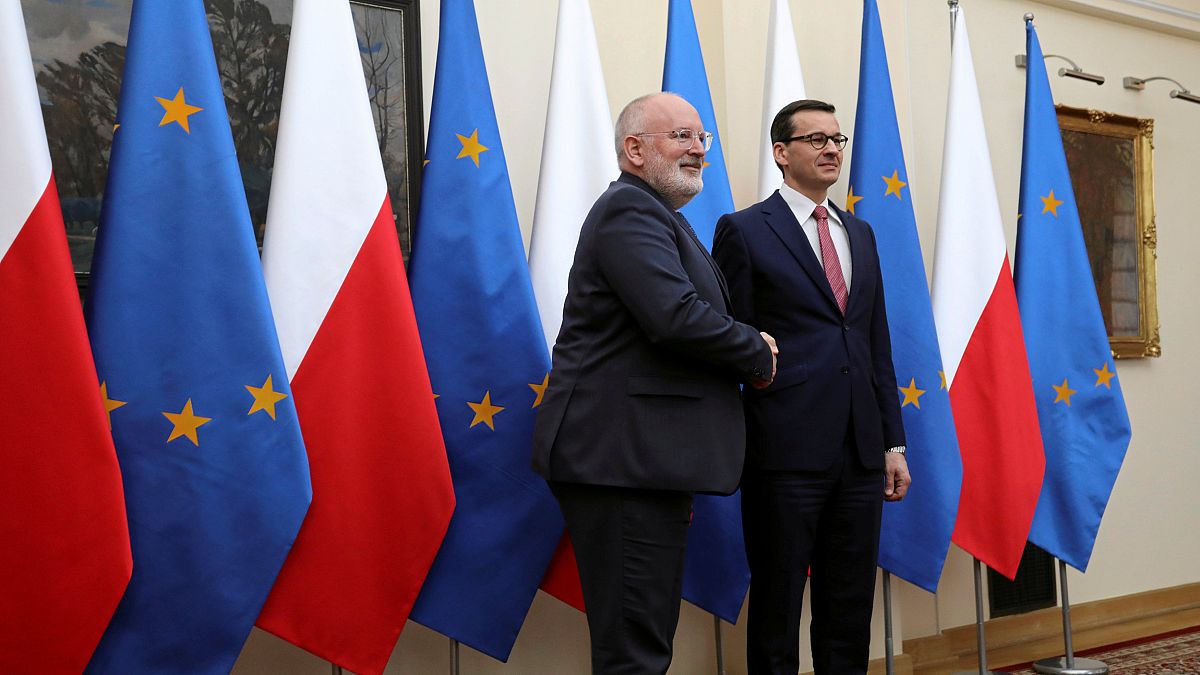 Frans Timmermansi alelnök és Mateusz Morawiecki lengyel kormányfő 
