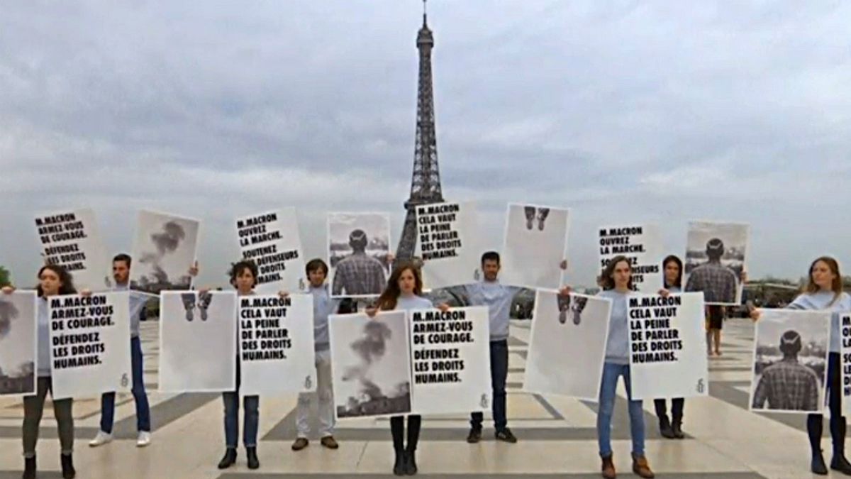 اعتراض فعالان سازمان عفو بین‌الملل به سفر ولیعهد عربستان به فرانسه