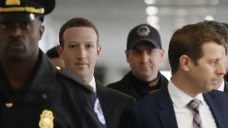 Mark Zuckerberg va devant le Congrès américain.