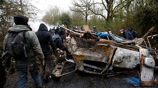 Γαλλία: Συνεχίζονται οι συμπλοκές μεταξύ αστυνομικών και καταληψιών