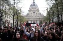 Francia: studenti (e non solo) protestano contro la riforma universitaria