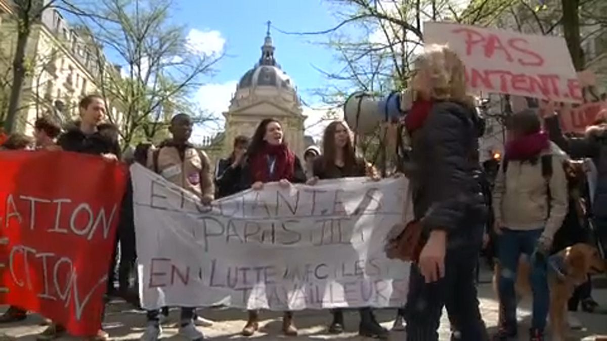 Az elitista reform miatt tüntetnek a francia diákok