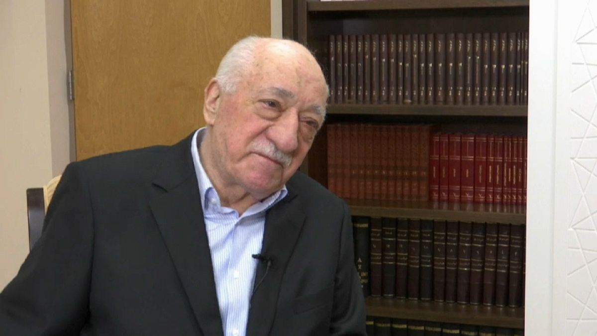 Fetullah Gülen parla dall'esilio