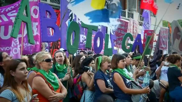 Argentina inicia el debate sobre la despenalización del aborto Argentina inicia el debate sobre la despenalización del aborto