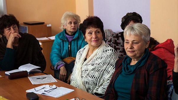 Desde el frente: reconstruir vidas destruidas en el este de Ucrania Desde el frente: reconstruir vidas destruidas en el este de Ucrania