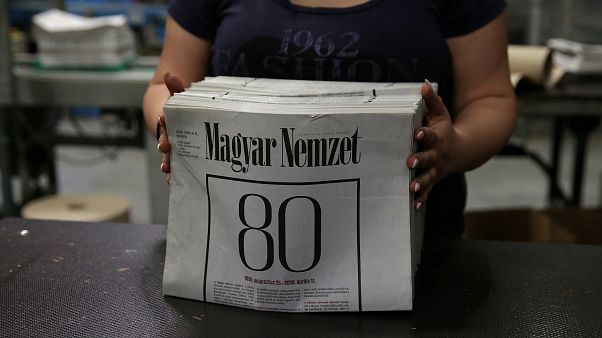 Ουγγαρία: Τίτλοι τέλους για εφημερίδα της αντιπολίτευσης Ουγγαρία: Τίτλοι τέλους για εφημερίδα της αντιπολίτευσης