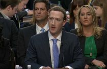 Сенаторы поставили Цукербергу "зачет"