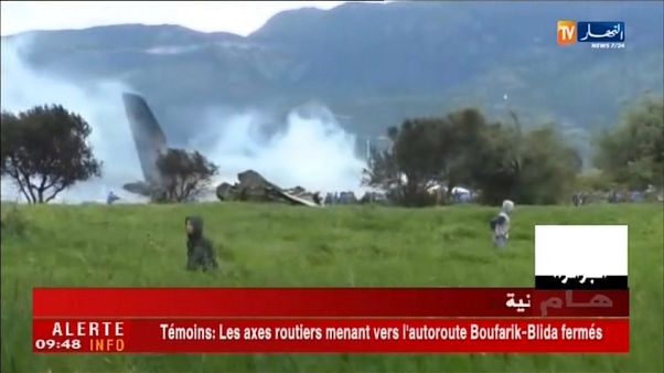 Acidente com avião militar provoca mais de 250 mortos Acidente com avião militar provoca mais de 250 mortos