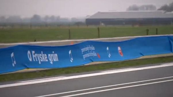 Die "singende Straße" trifft auf taube Ohren in Jelsum Die "singende Straße" trifft auf taube Ohren in Jelsum