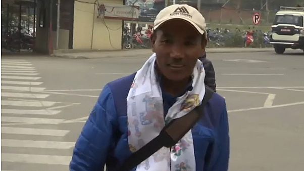 Rekordversuch: Sherpa will zum 22. Mal auf den Everest Rekordversuch: Sherpa will zum 22. Mal auf den Everest