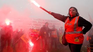 Профсоюзы рабочих во Франции против реформ Макрона