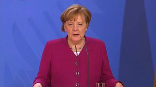 Merkel lamenta falta de consenso para investigar ataques na Síria