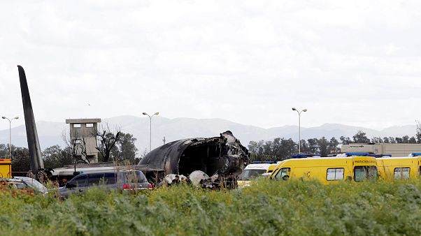 Αλγερία: Σοκ από το πολύνεκρο αεροπορικό δυστύχημα Αλγερία: Σοκ από το πολύνεκρο αεροπορικό δυστύχημα