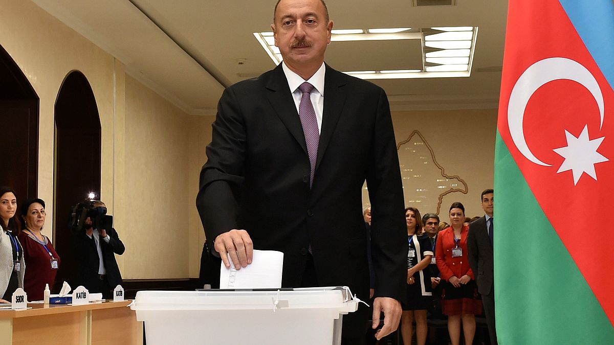 Azerbaycan’da sürpriz yok Aliyev 4. kez cumhurbaşkanı