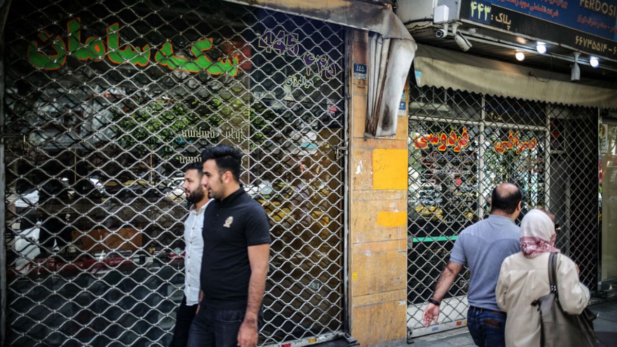 دستگیری «اخلالگران بازار ارز» در ایران