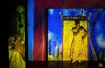 «Frida Κι Άλλο»: Η ζωή της θρυλικής Μεξικανής ζωγράφου στο θεατρικό σανίδι