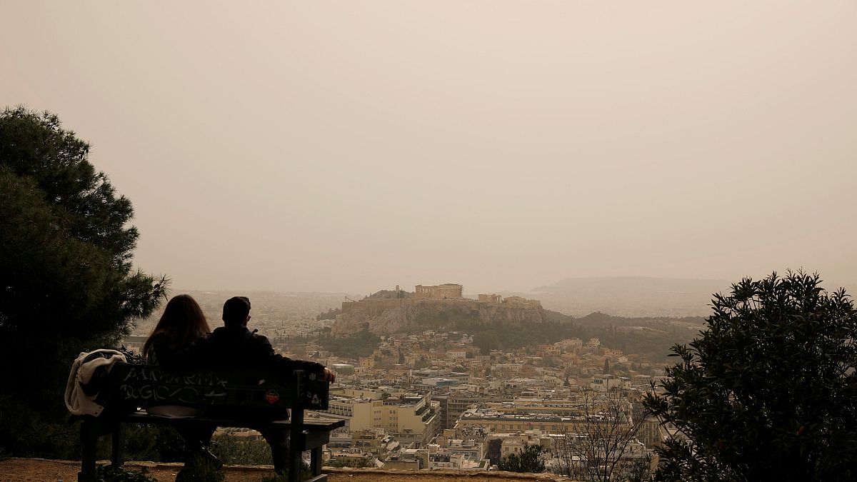 Νέο κύμα αφρικανικής σκόνης σκεπάζει Ελλάδα και Κύπρο