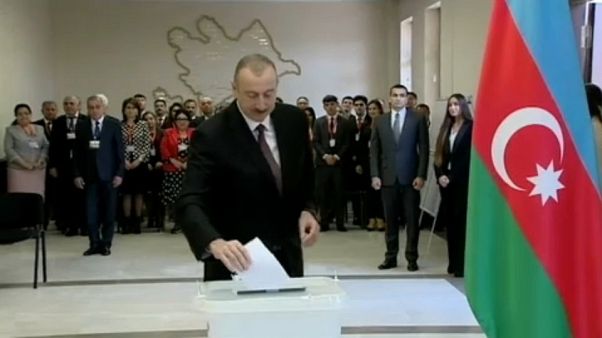 Aserbaidschan: Aliyev lässt sich wiederwählen Aserbaidschan: Aliyev lässt sich wiederwählen