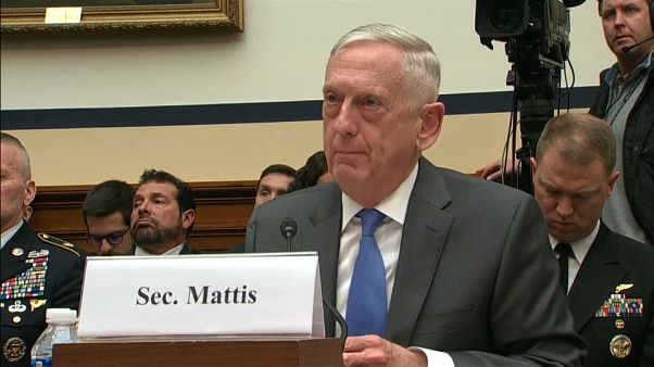 Zögern vor dem Schlag - US-Minister warnt vor Eingreifen in Syrien Zögern vor dem Schlag - US-Minister warnt vor Eingreifen in Syrien
