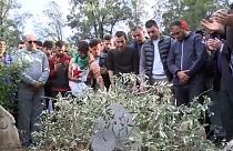 Crash de l'avion militaire : l'Algérie enterre ses premières victimes