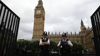 بريطانيا تعتقل رجلا للاشتباه بالتخطيط لأعمال إرهابية
