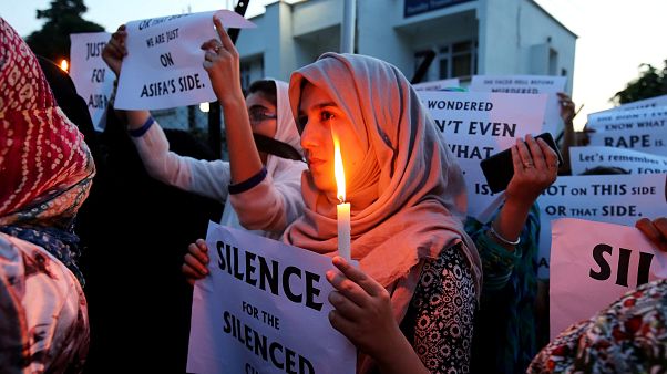 Tapınakta çocuk tecavüzü ve cinayet Hindistan'ı ayağa kaldırdı Tapınakta çocuk tecavüzü ve cinayet Hindistan'ı ayağa kaldırdı