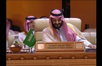 محمد بن سلمان يستقبل القادة العرب في القمة العربية بالظهران