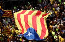 Каталонцы требуют от Мадрида освободить политзаключенных