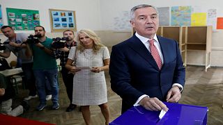 شاهد: انتخابات رئاسية في الجبل الأسود وتوقعات بفوز مؤيد الانضمام للاتحاد الأوروبي