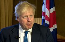 Boris Johnson defende ataque à Síria