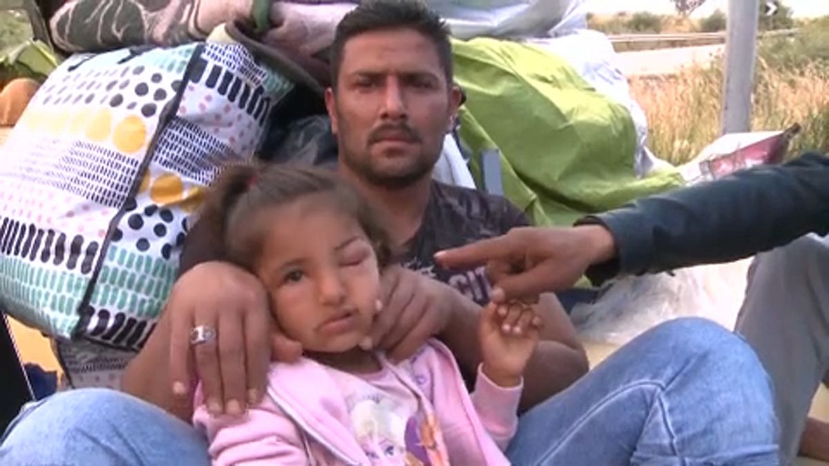 A háború végét követelik a szíriai menekültek