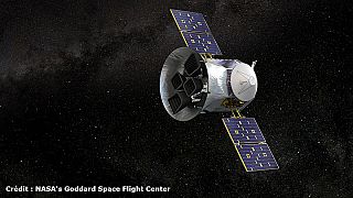 Gerade einmal so groß wie ein Keiderschrank: Das Weltraumteleskop TESS