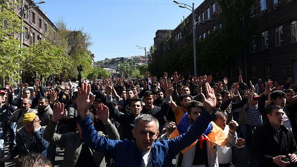 Manifestations en Arménie : l'ex-président qui veut être Premier ministre Manifestations en Arménie : l'ex-président qui veut être Premier ministre