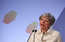 ماي: بريطانيا عازمة على منع تطبيع استعمال الأسلحة الكيماوية
